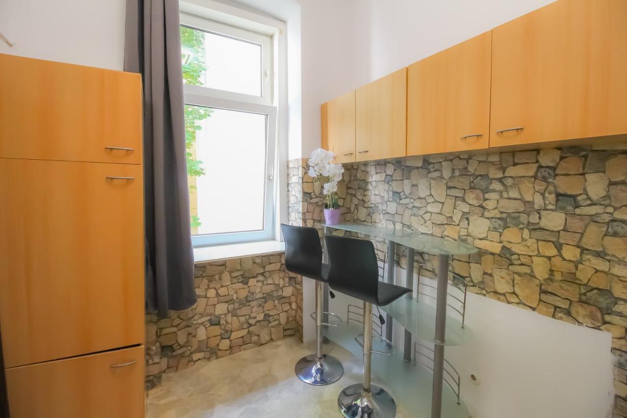 Apartament Ss Family 3 Bedroom In Praterstern Area Dw8 *